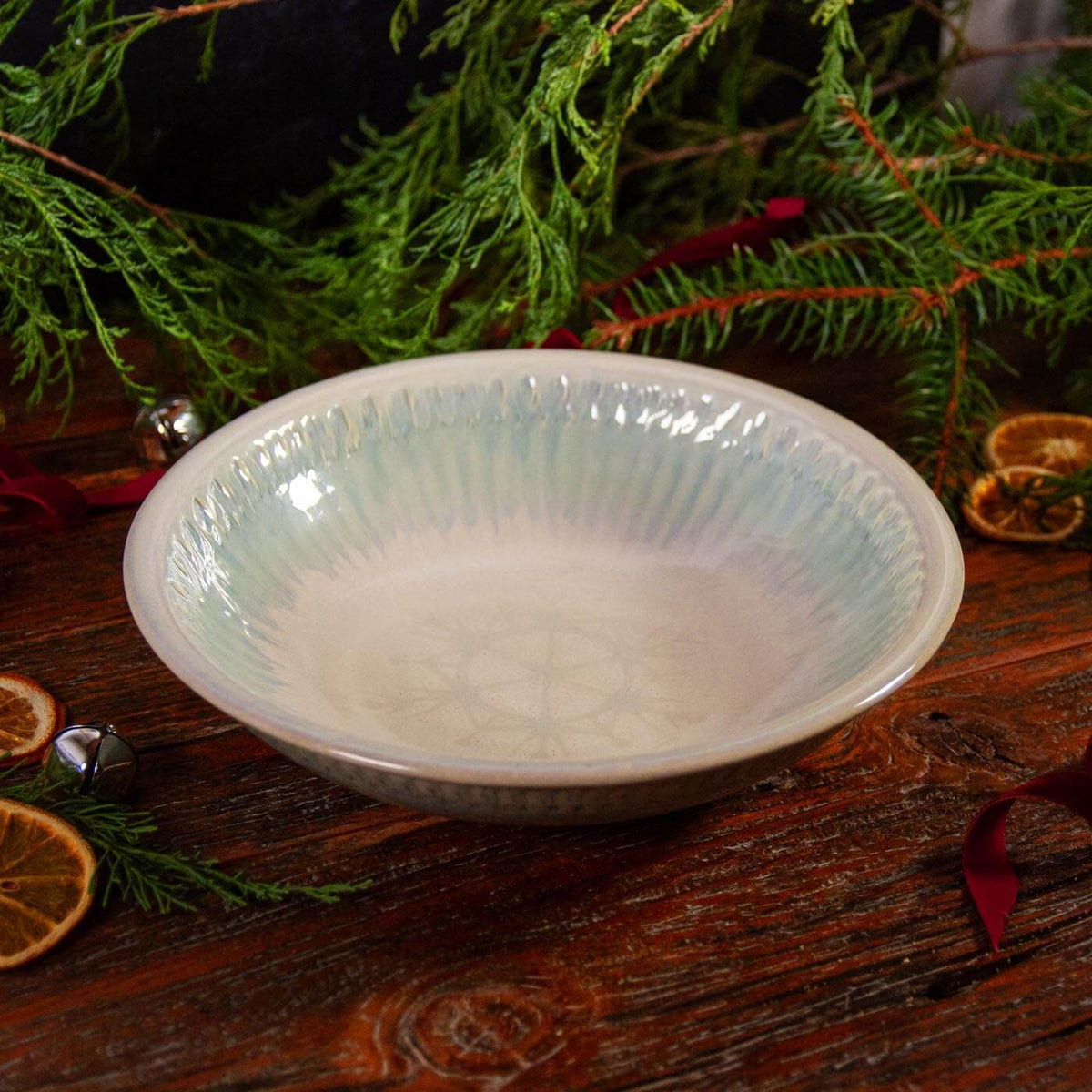 SM Georgetown Bowl, Chattered Ivory Snowflake